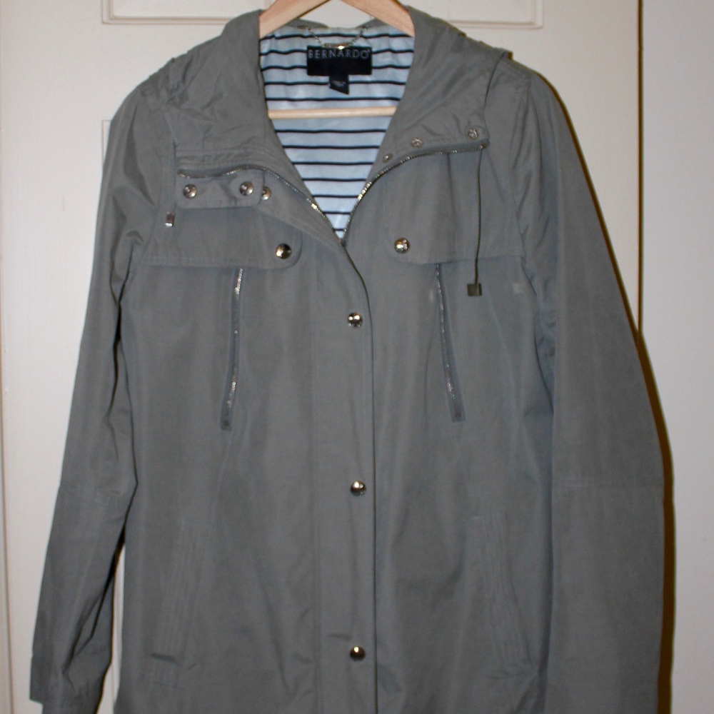 Bernardo sage green Swing Coat